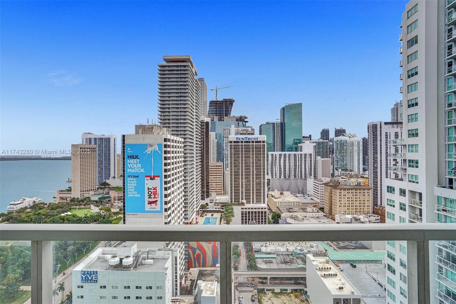 244 Biscayne Blvd #3005, Miami FL 33132