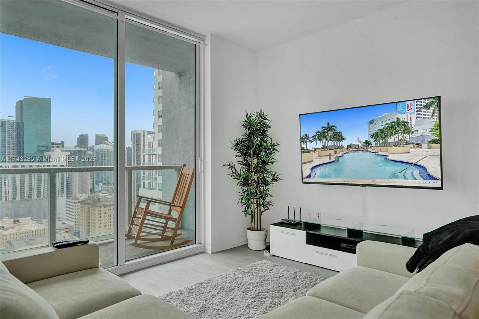244 Biscayne Blvd #3005, Miami FL 33132