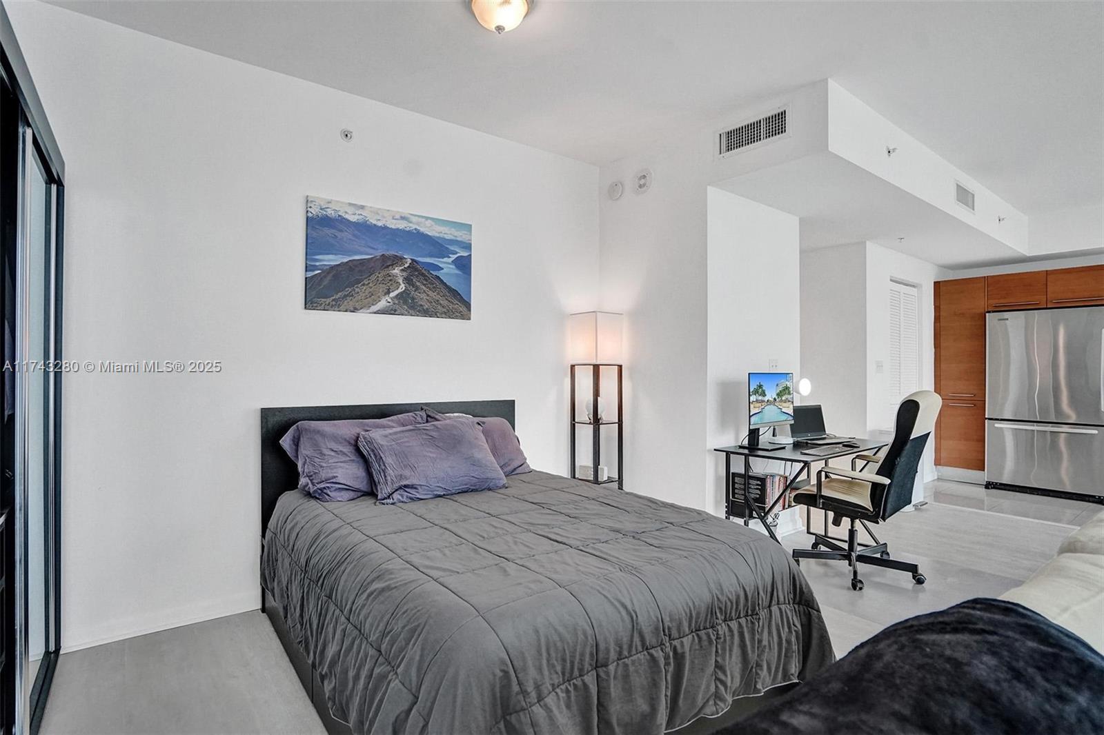 244 Biscayne Blvd #3005, Miami FL 33132