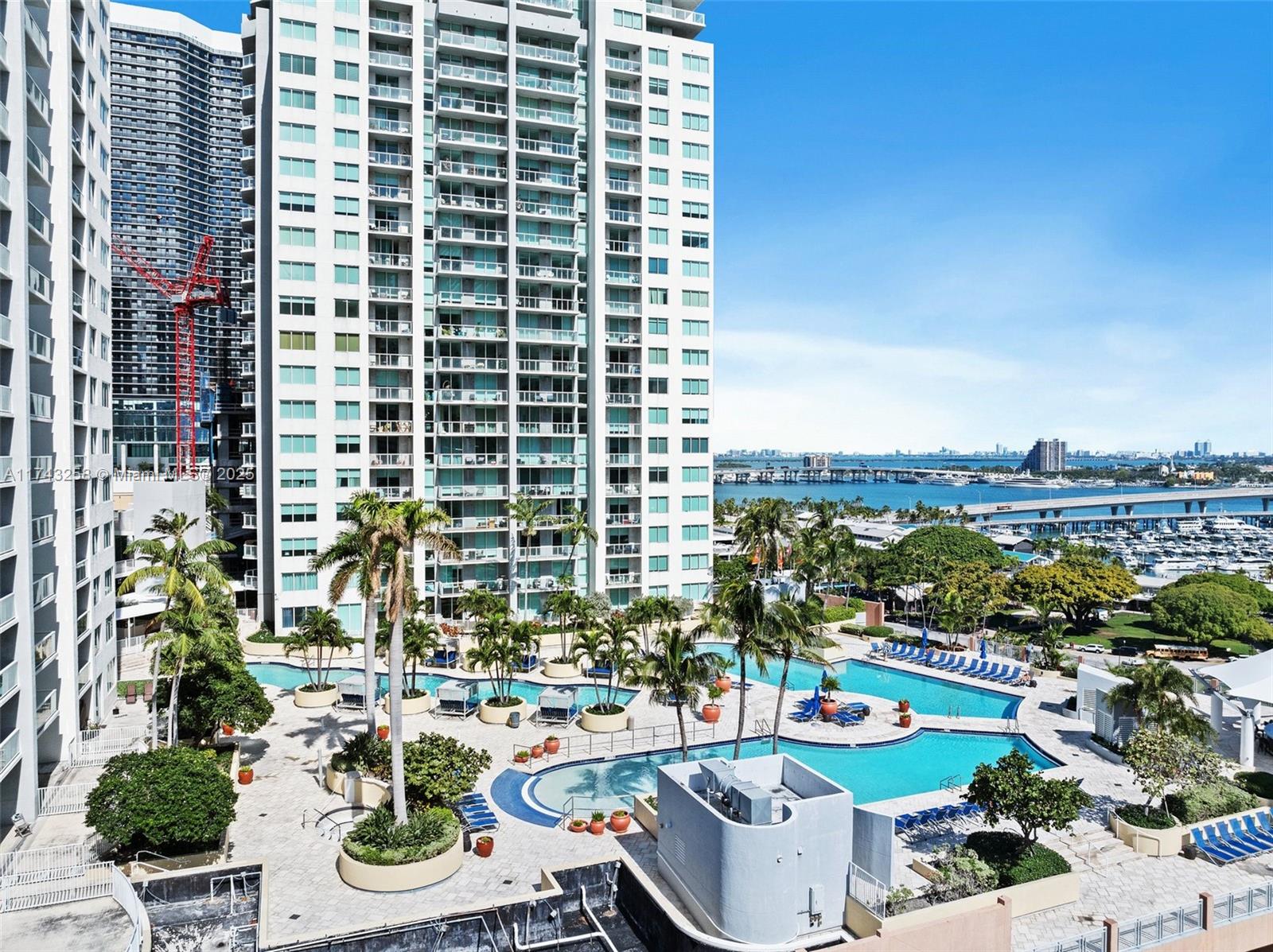 Condo for Sale in Miami, FL