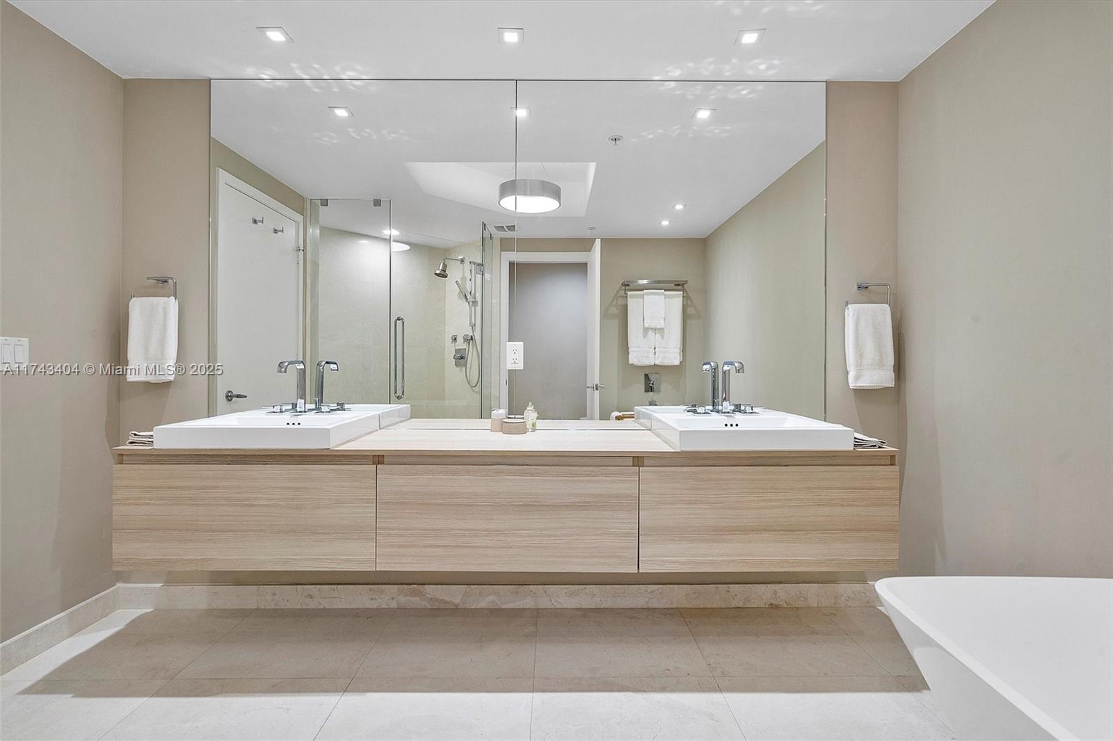 17301 Biscayne Blvd #2302, North Miami Beach, Florida image 49