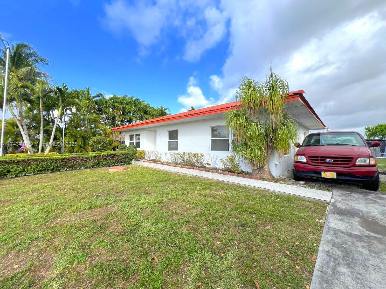 15041 SW 306th St, Homestead, Florida image 2