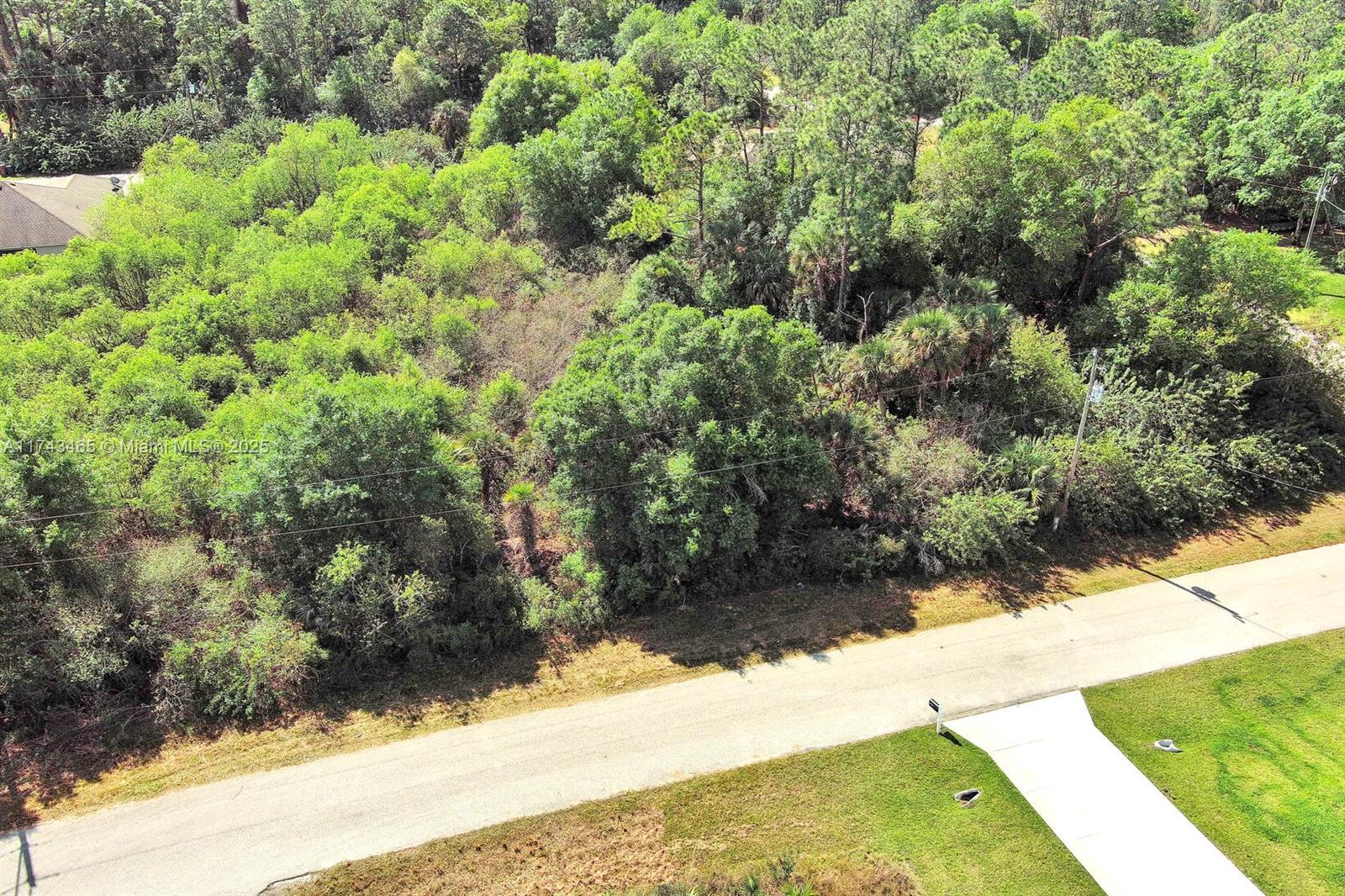 3201 49th St W, Lehigh Acres, Florida image 9