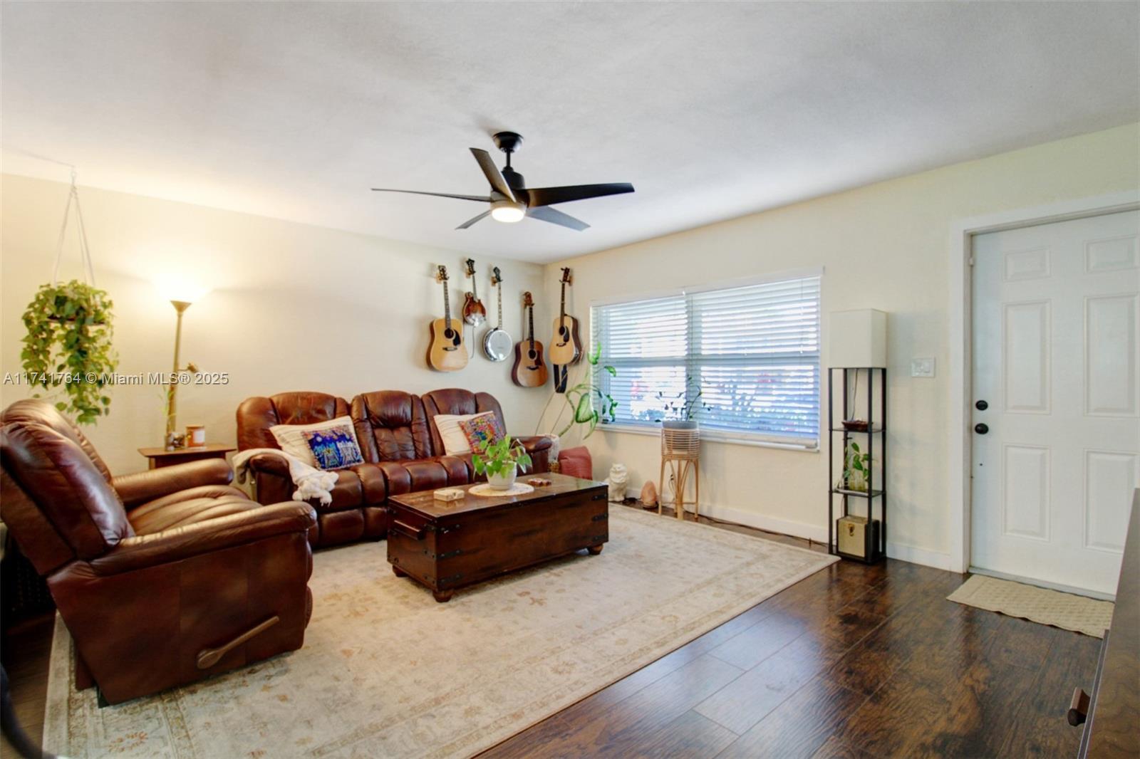 Listing Photo 7