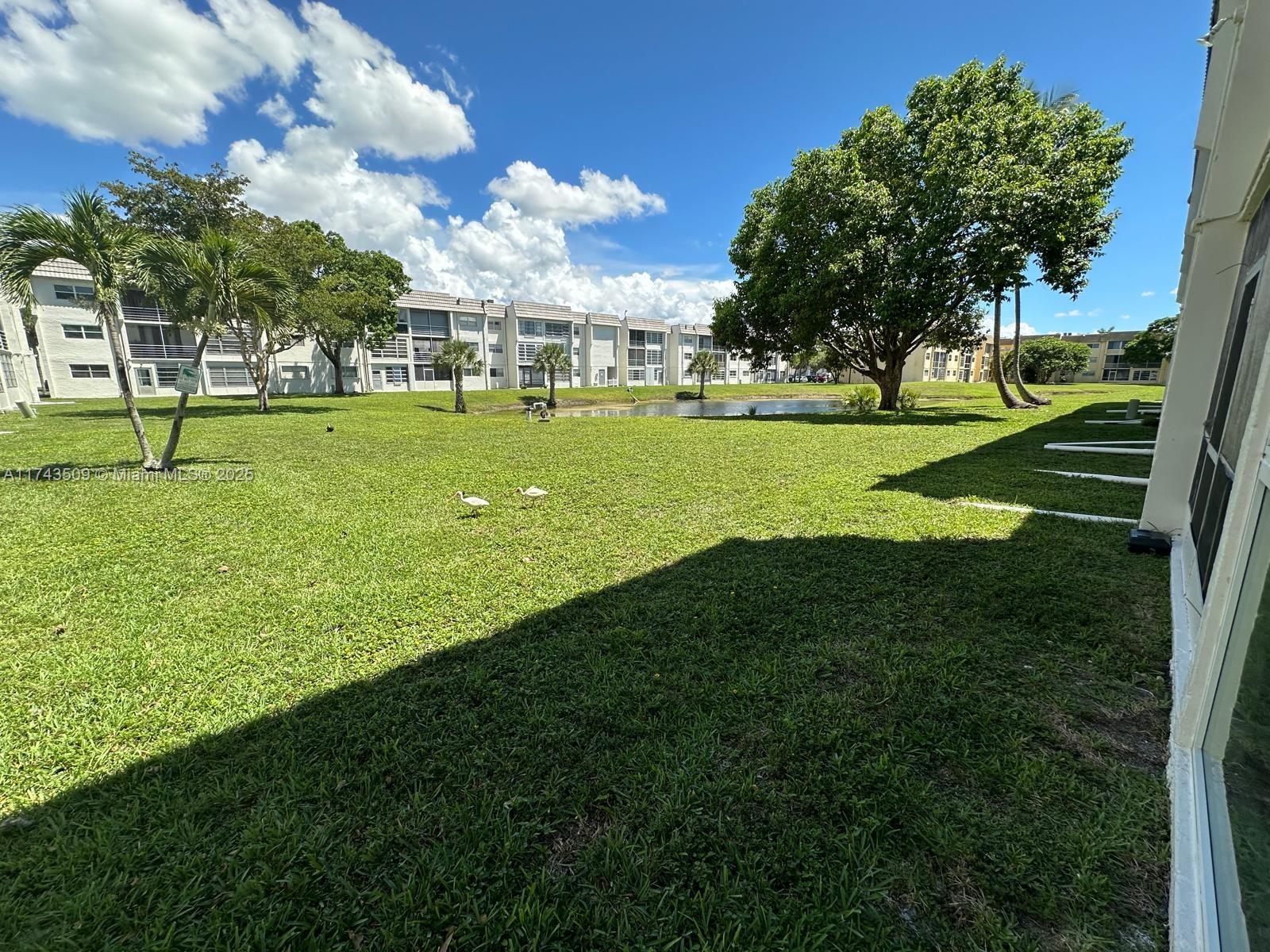 8450 Sunrise Lakes Blvd #107, Sunrise, Florida image 10