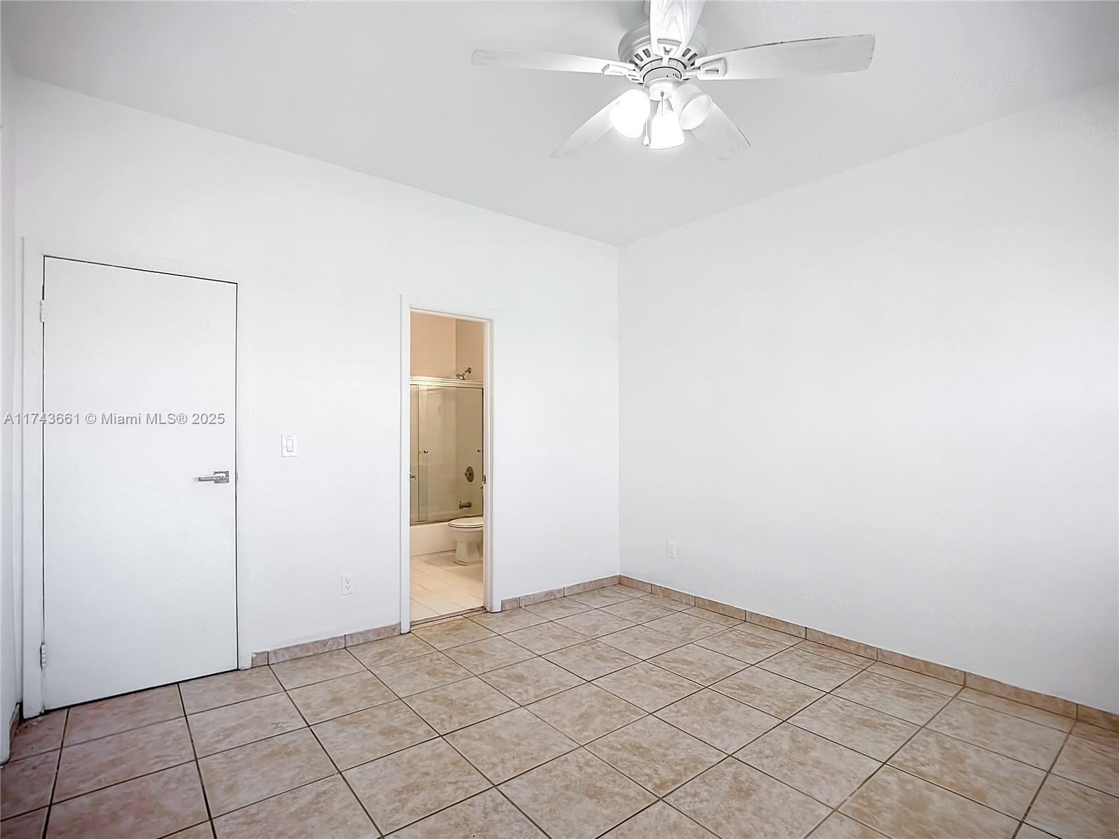 2225 NE 123rd St #209, North Miami, Florida image 17