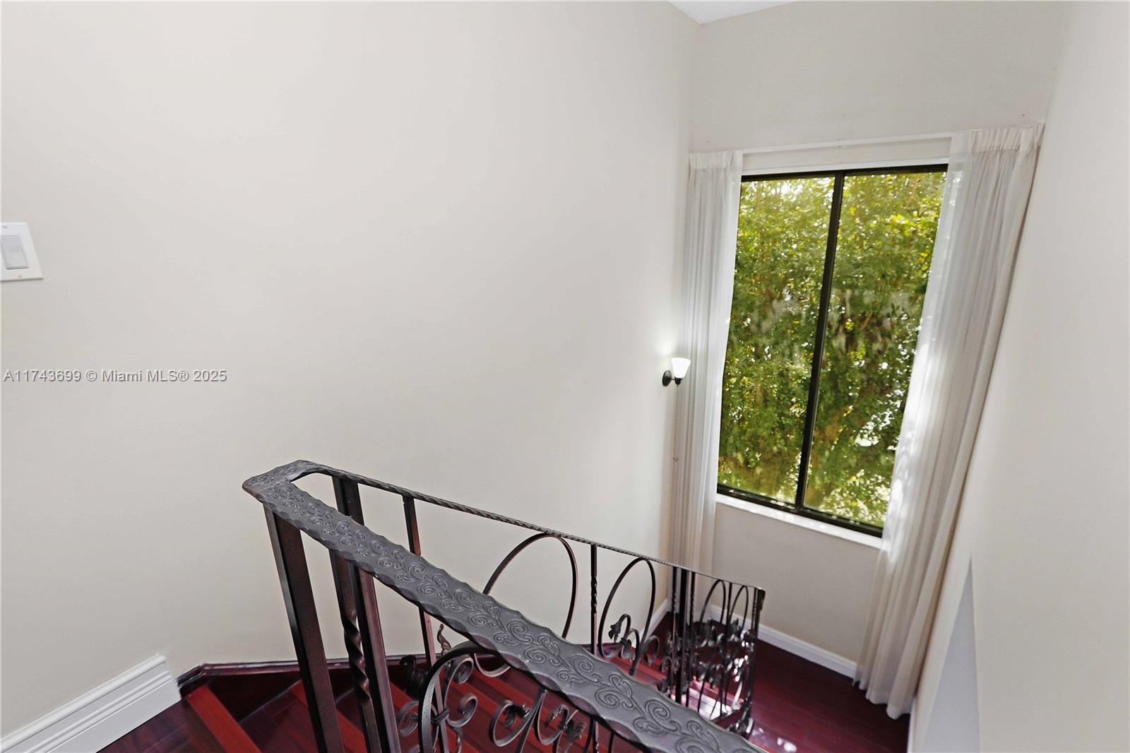 Listing Photo 13