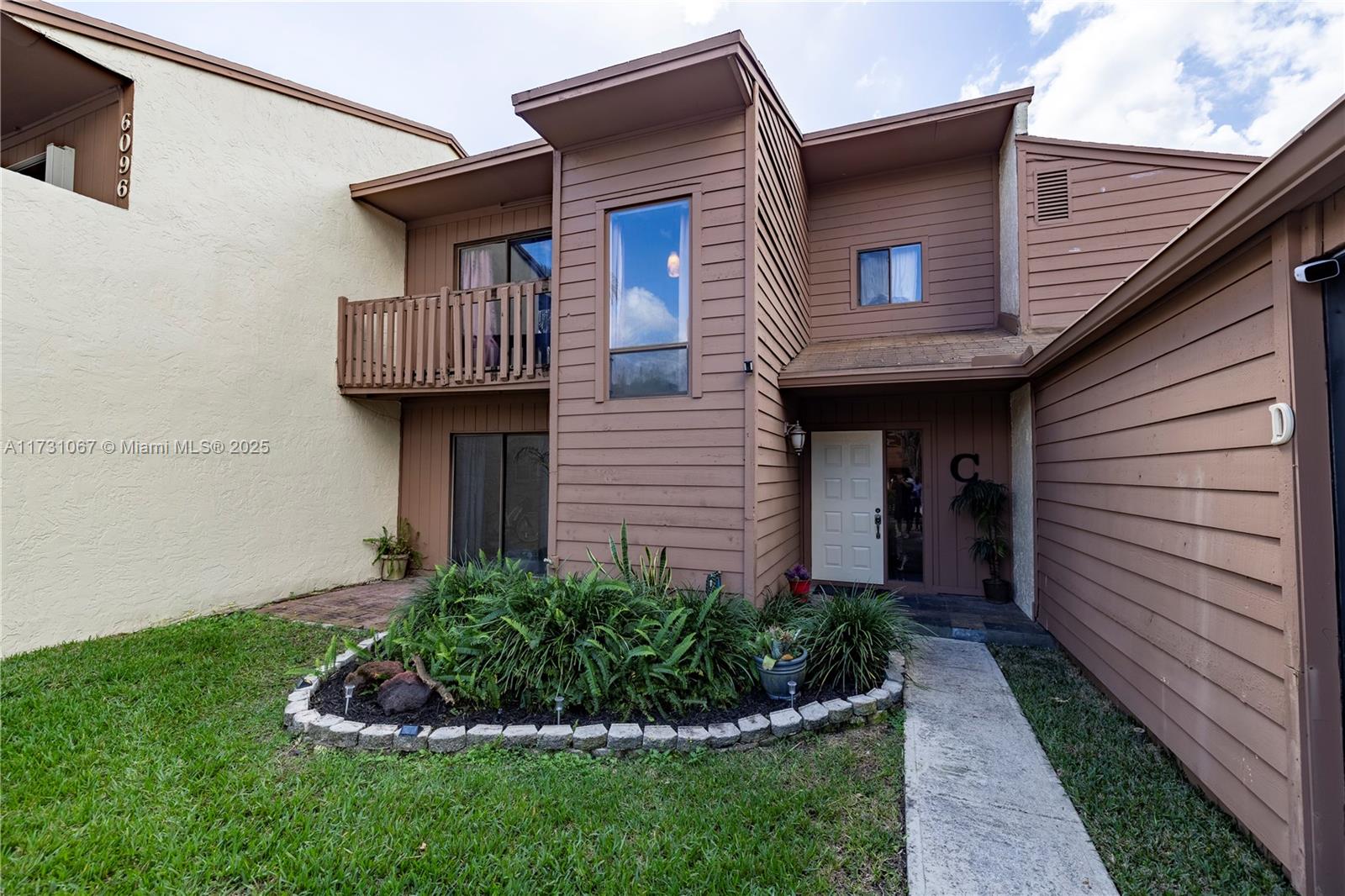 6096 Buckeye Ct, Tamarac, Florida image 1