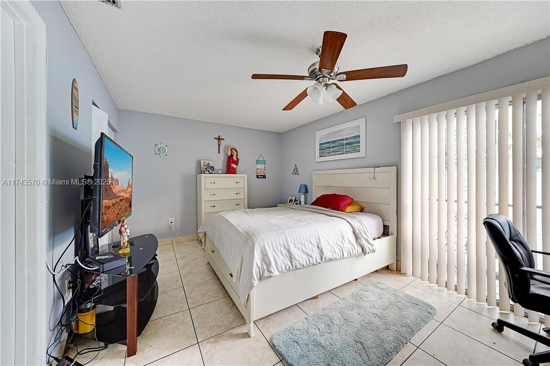 3834 NW 213th St, Miami Gardens, Florida image 7