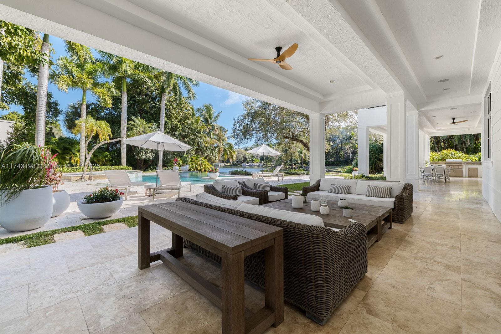 Listing Photo 11