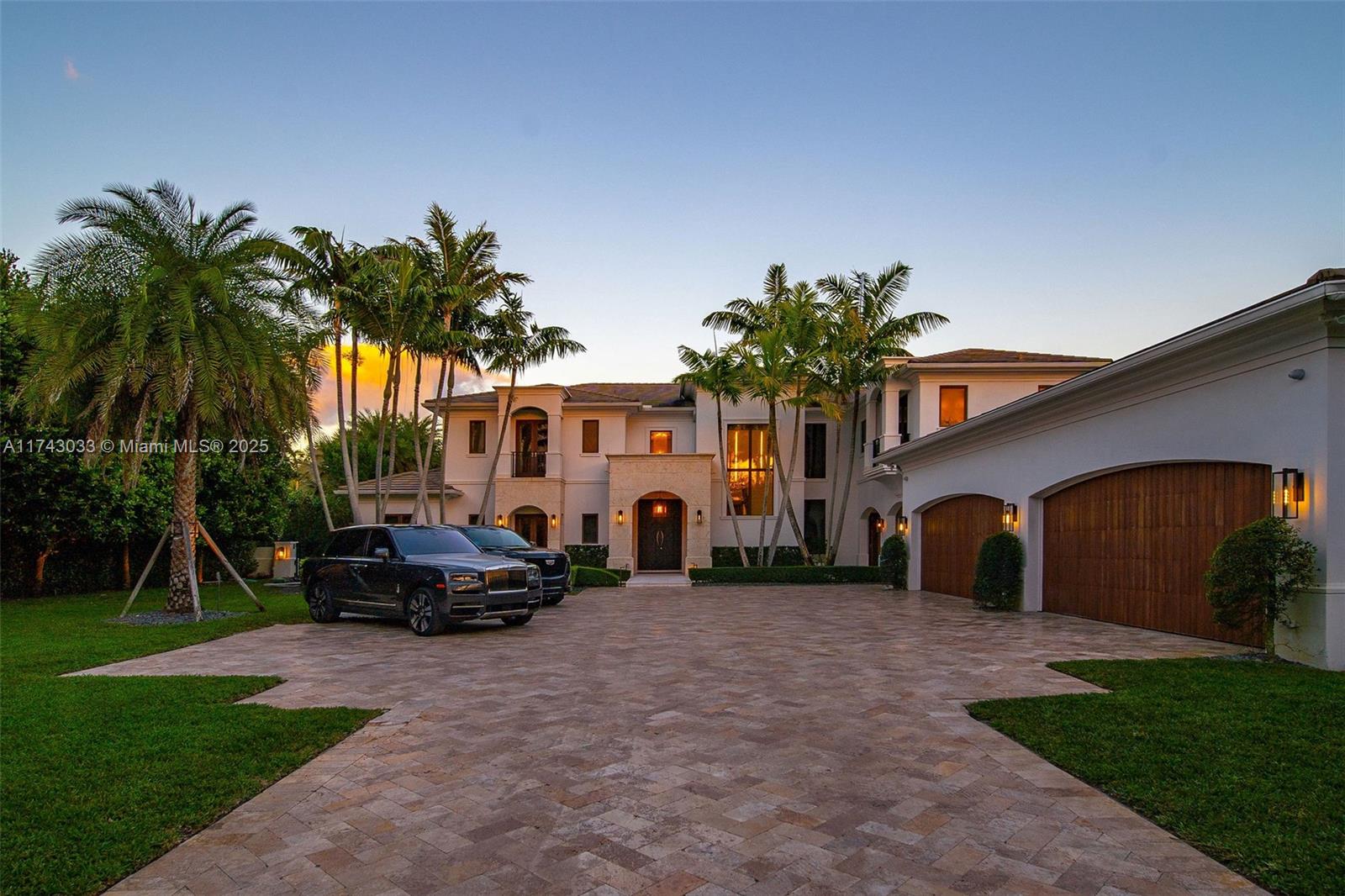 8955 SW 63rd Ct, Pinecrest, Florida image 2