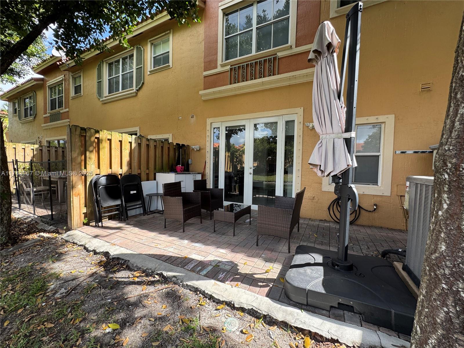 4957 Tradewinds Ter #704, Dania Beach, Florida image 9