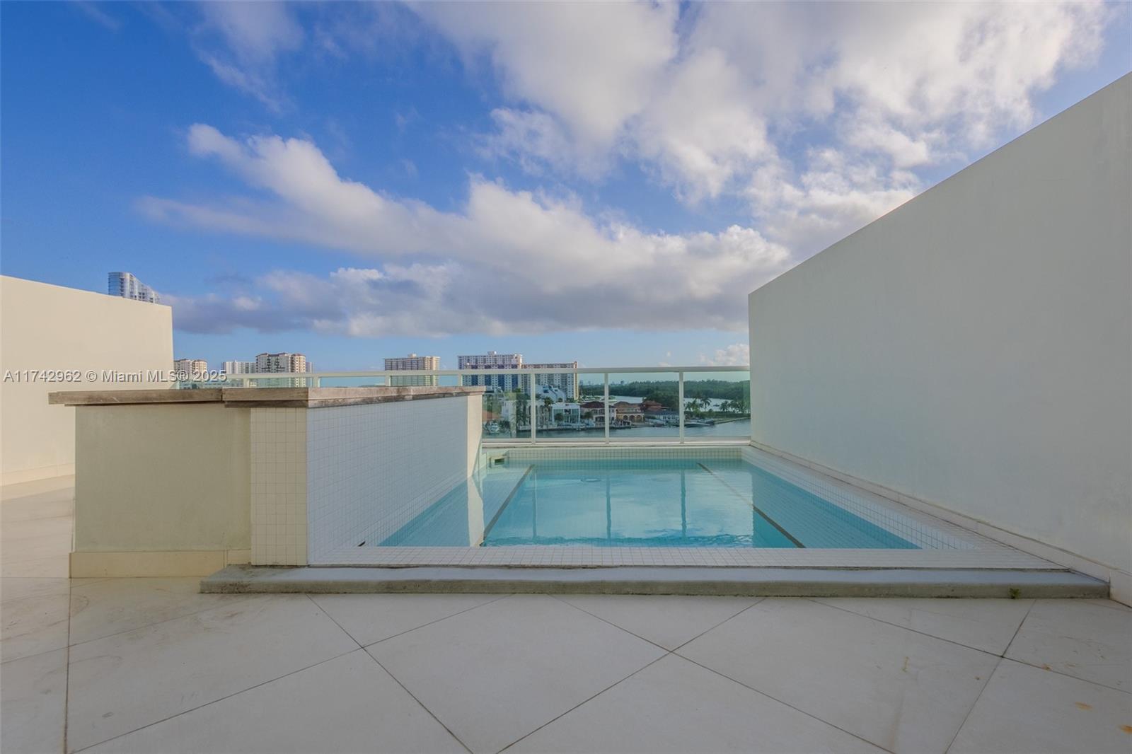 400 Sunny Isles Blvd #602, Sunny Isles Beach, Florida image 2