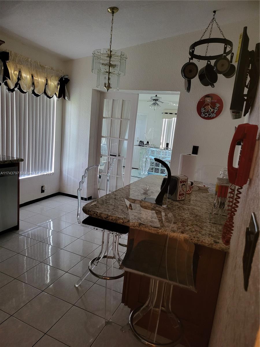 6771 NW 199th Ter, Hialeah, Florida image 34