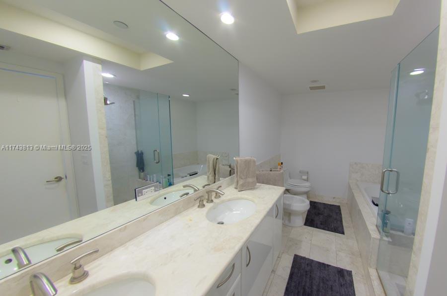 1331 BRICKELL BAY DR #1106, Miami FL 33131