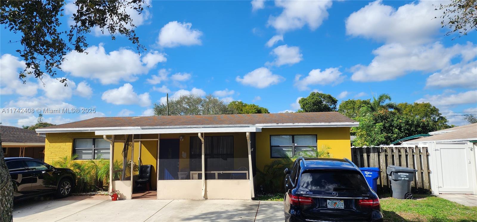 1360 N 73rd Way, Hollywood, Florida image 5