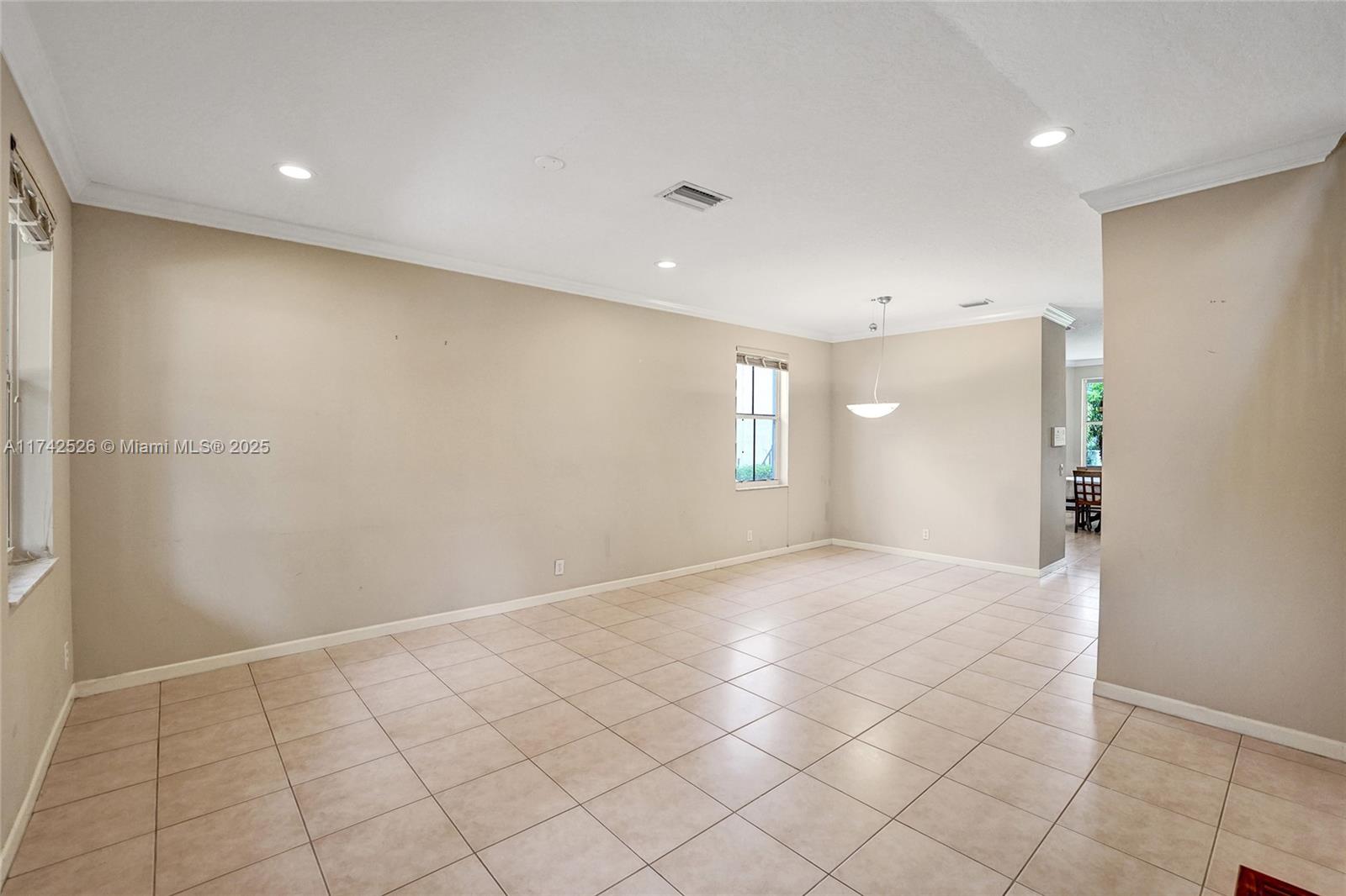 3892 Falcon Ridge Cir, Weston, Florida image 13