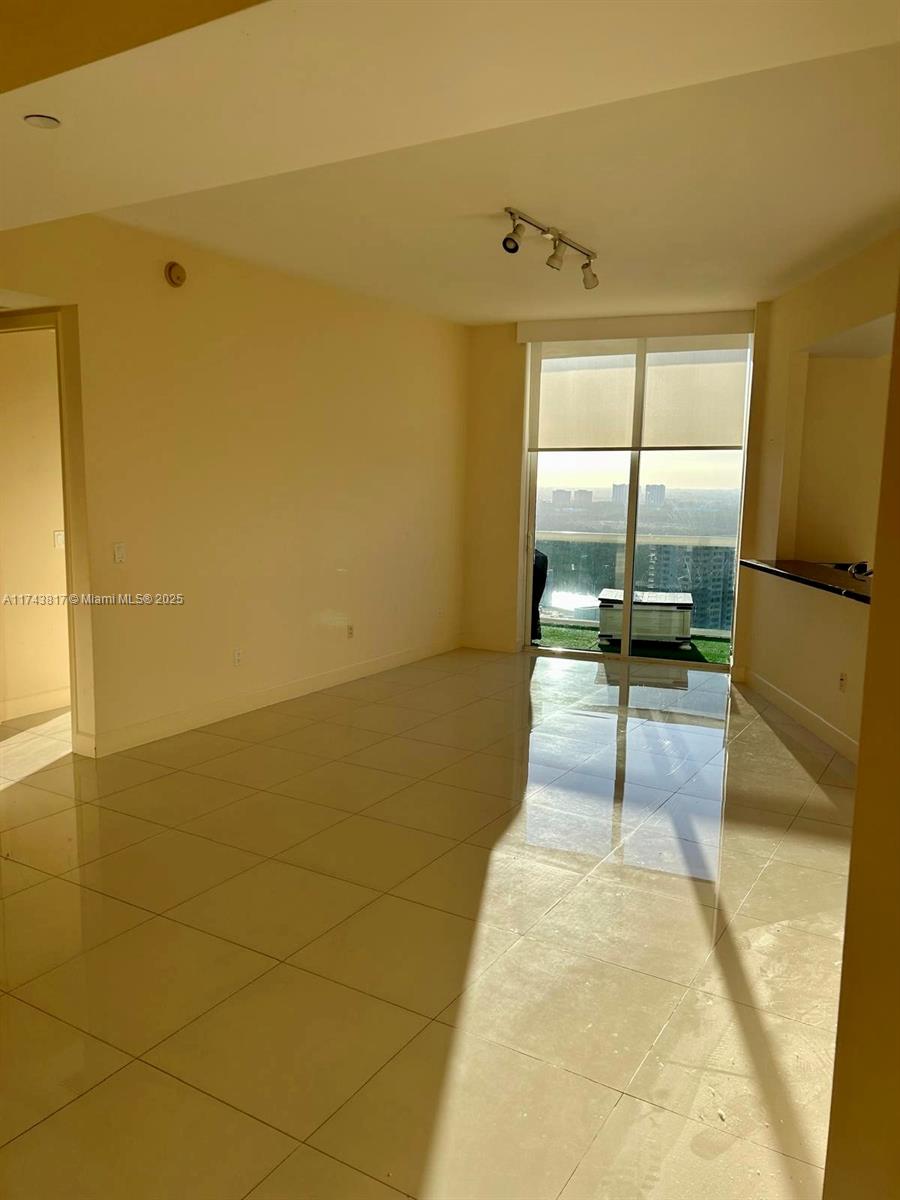 15811 Collins Ave #2605, Sunny Isles Beach FL 33160