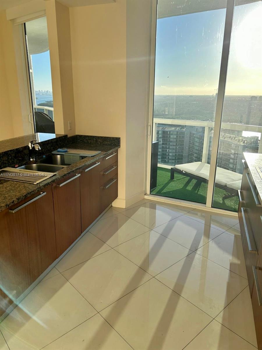 15811 Collins Ave #2605, Sunny Isles Beach FL 33160
