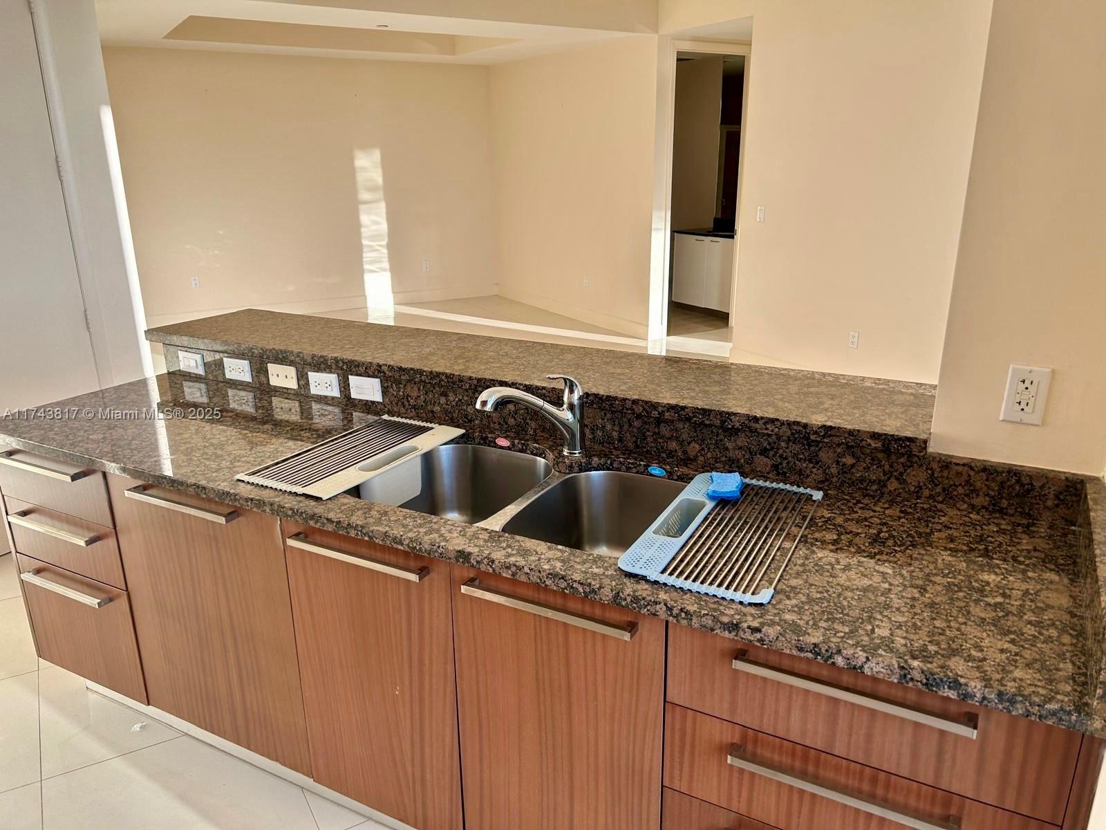 15811 Collins Ave #2605, Sunny Isles Beach FL 33160