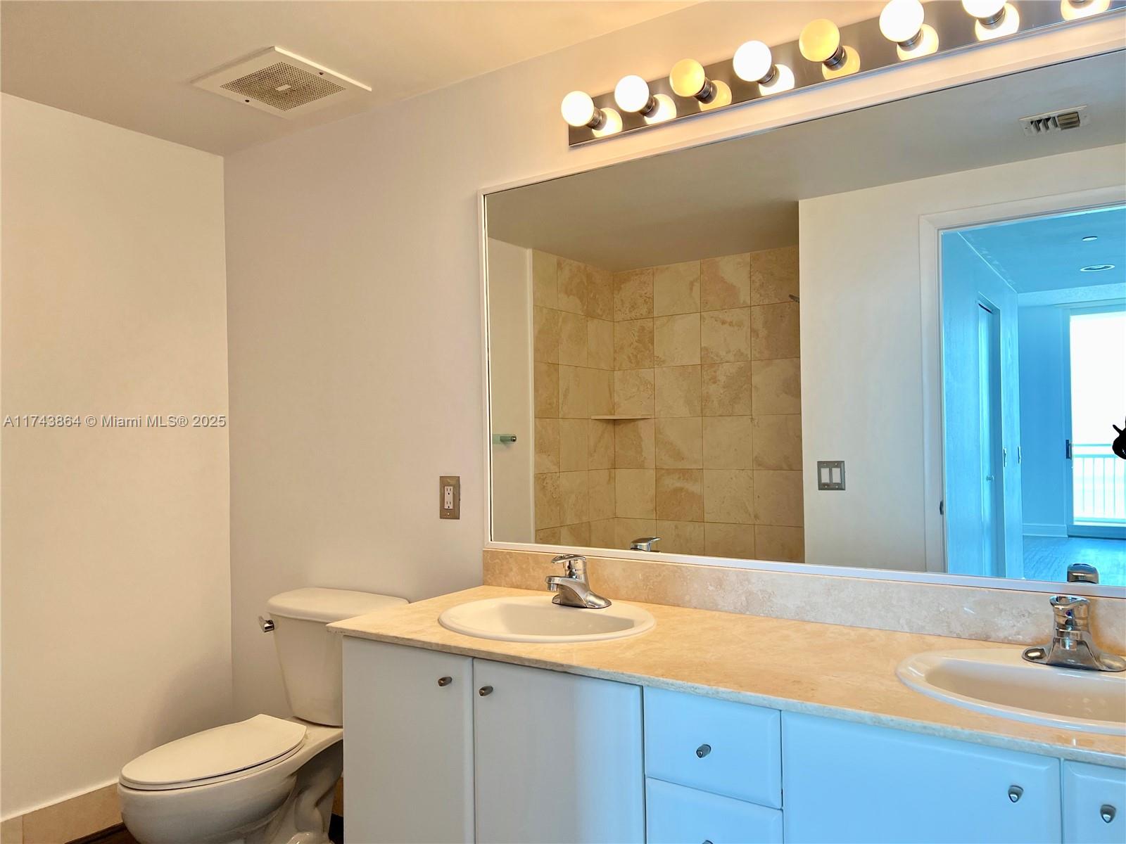 2475 Brickell Ave #2408, Miami FL 33129