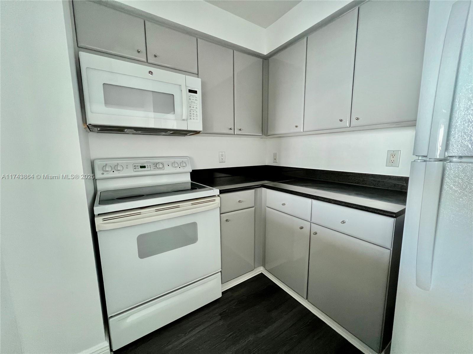 2475 Brickell Ave #2408, Miami FL 33129