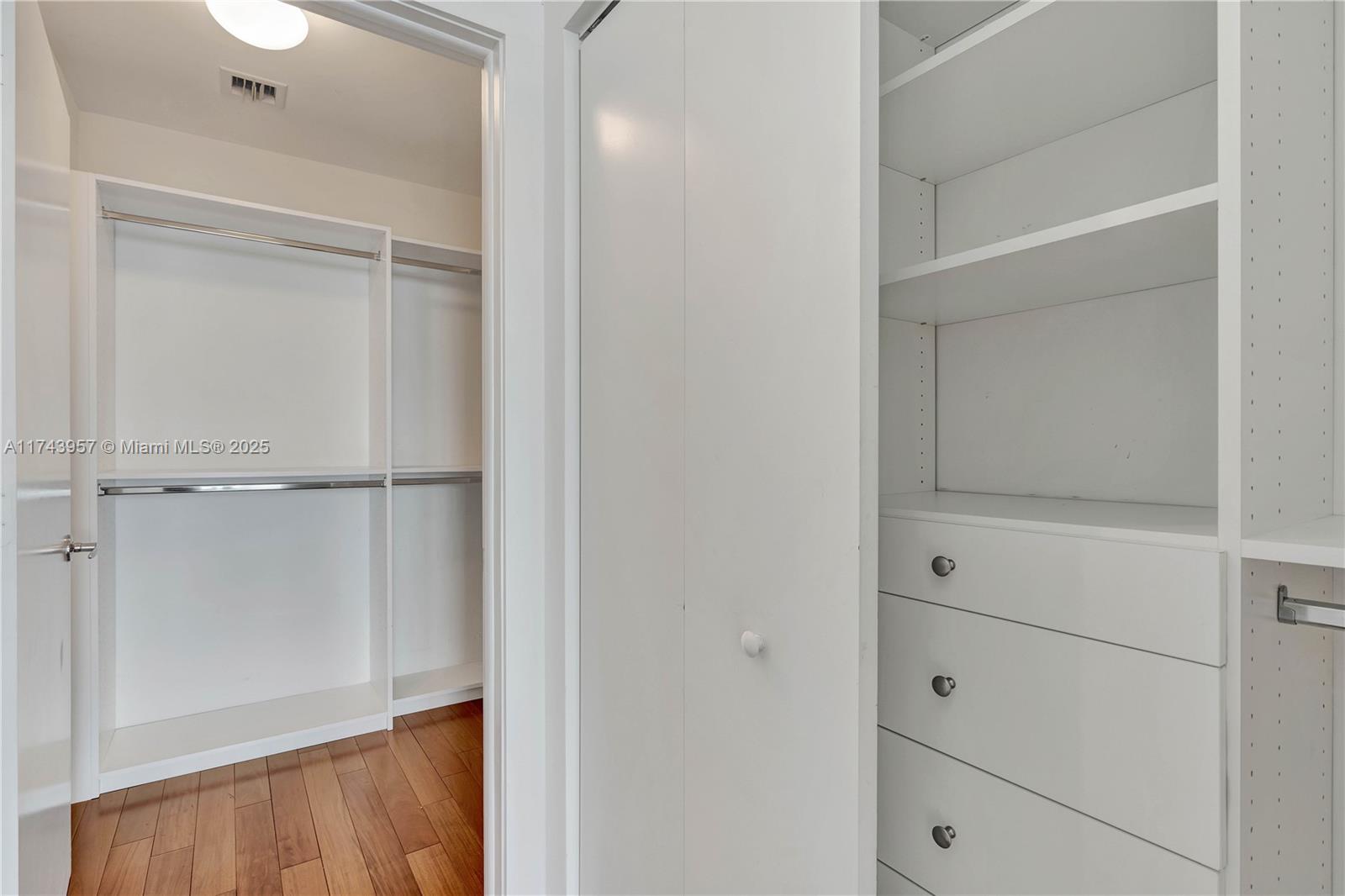 900 Biscayne Blvd #2206, Miami FL 33132