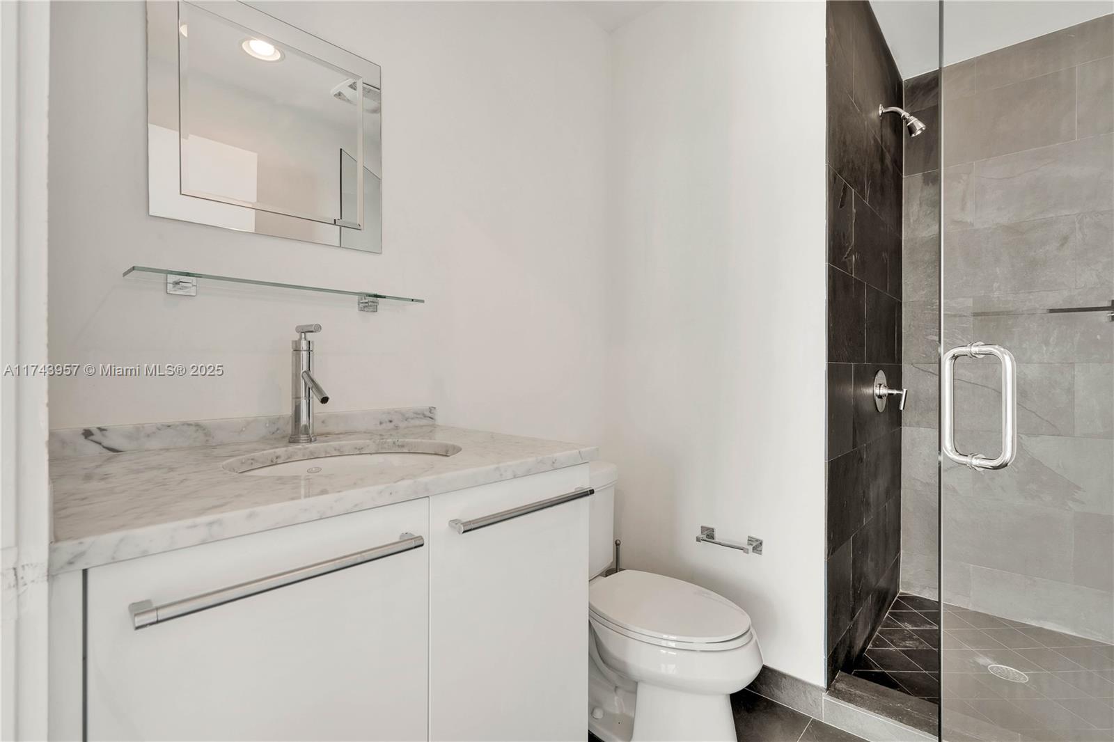 900 Biscayne Blvd #2206, Miami FL 33132