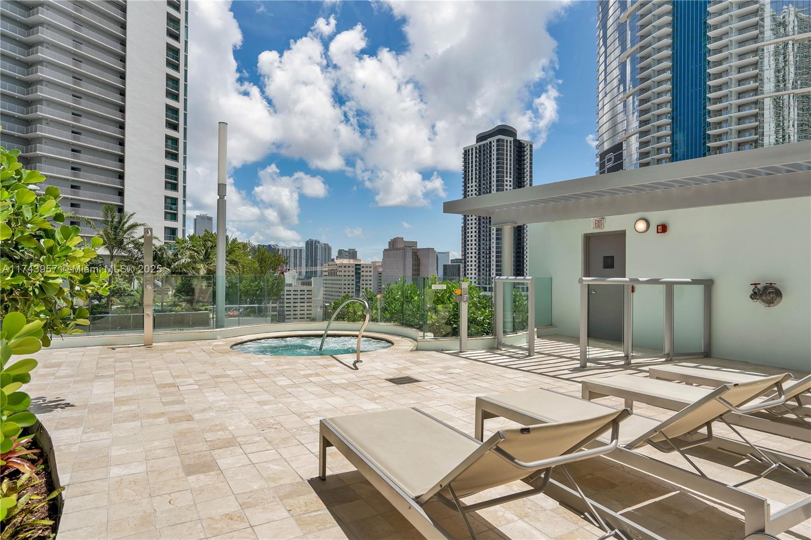 900 Biscayne Blvd #2206, Miami FL 33132