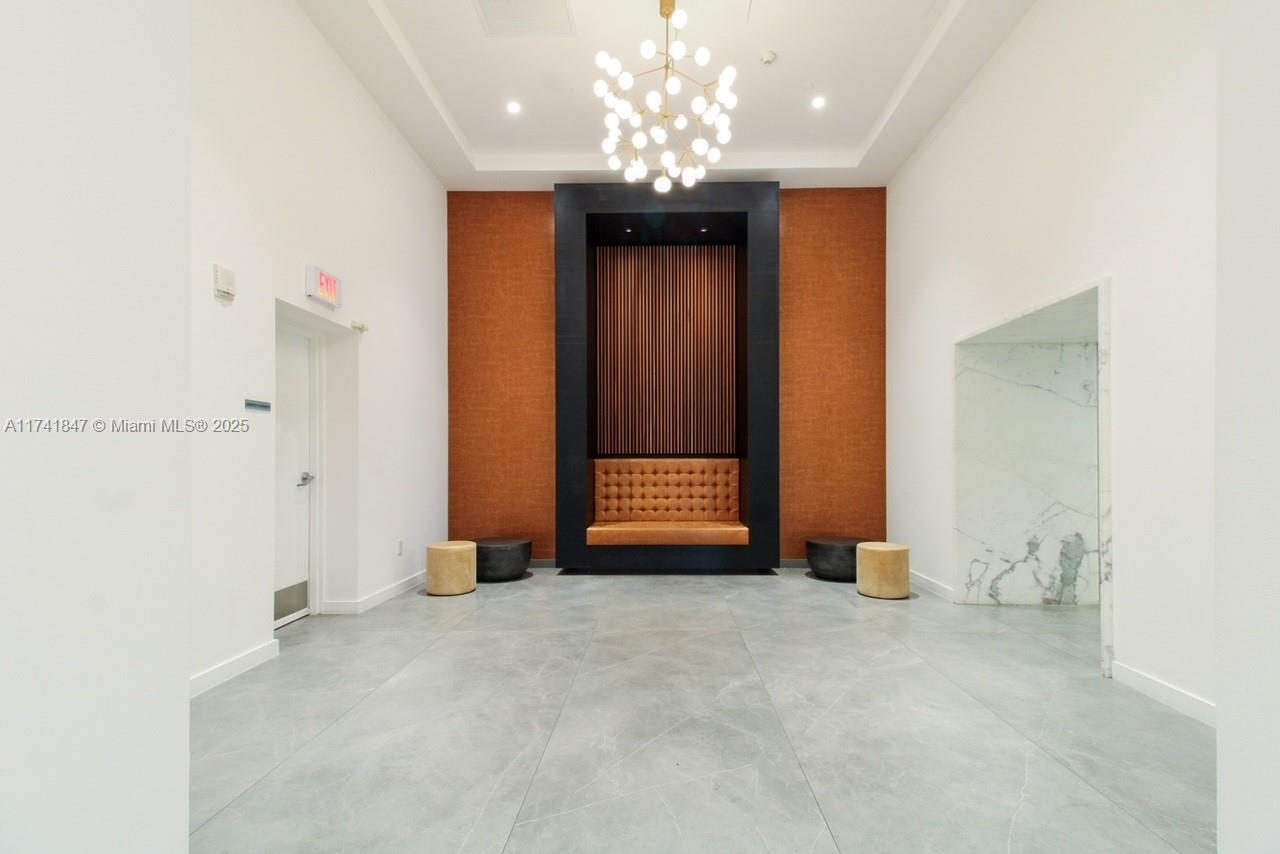 350 S Miami Ave #3515, Miami FL 33130