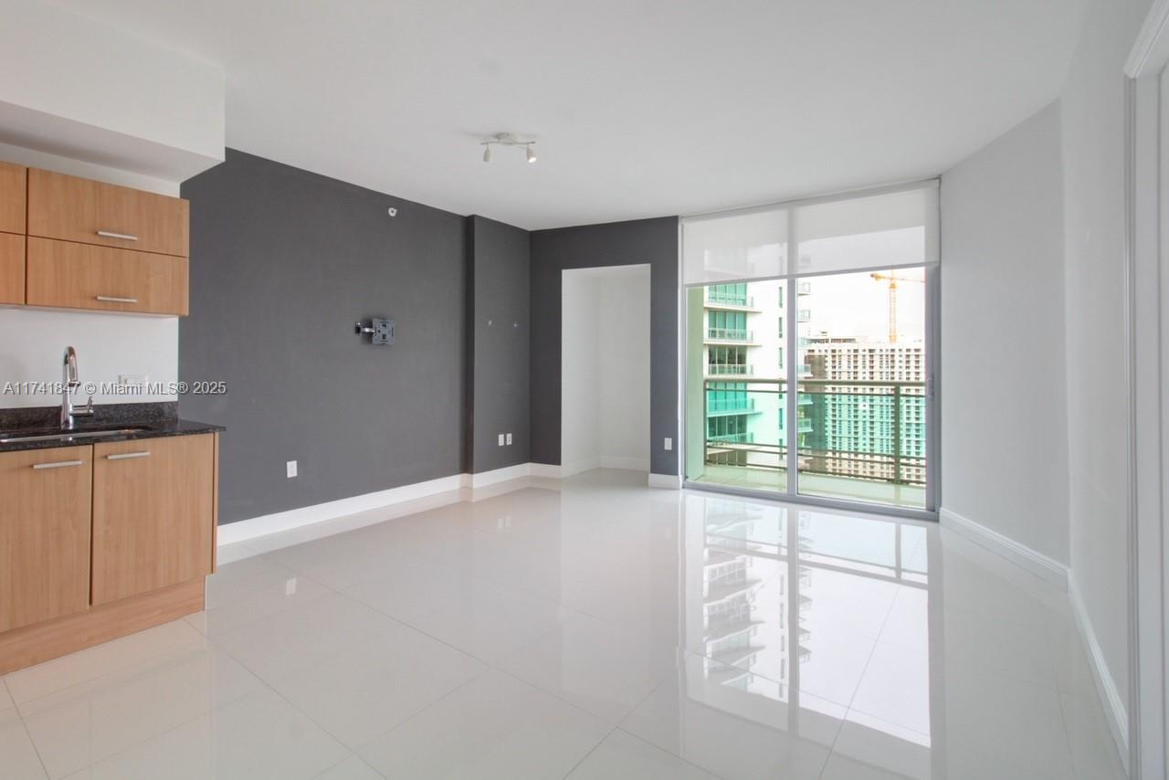 350 S Miami Ave #3515, Miami FL 33130