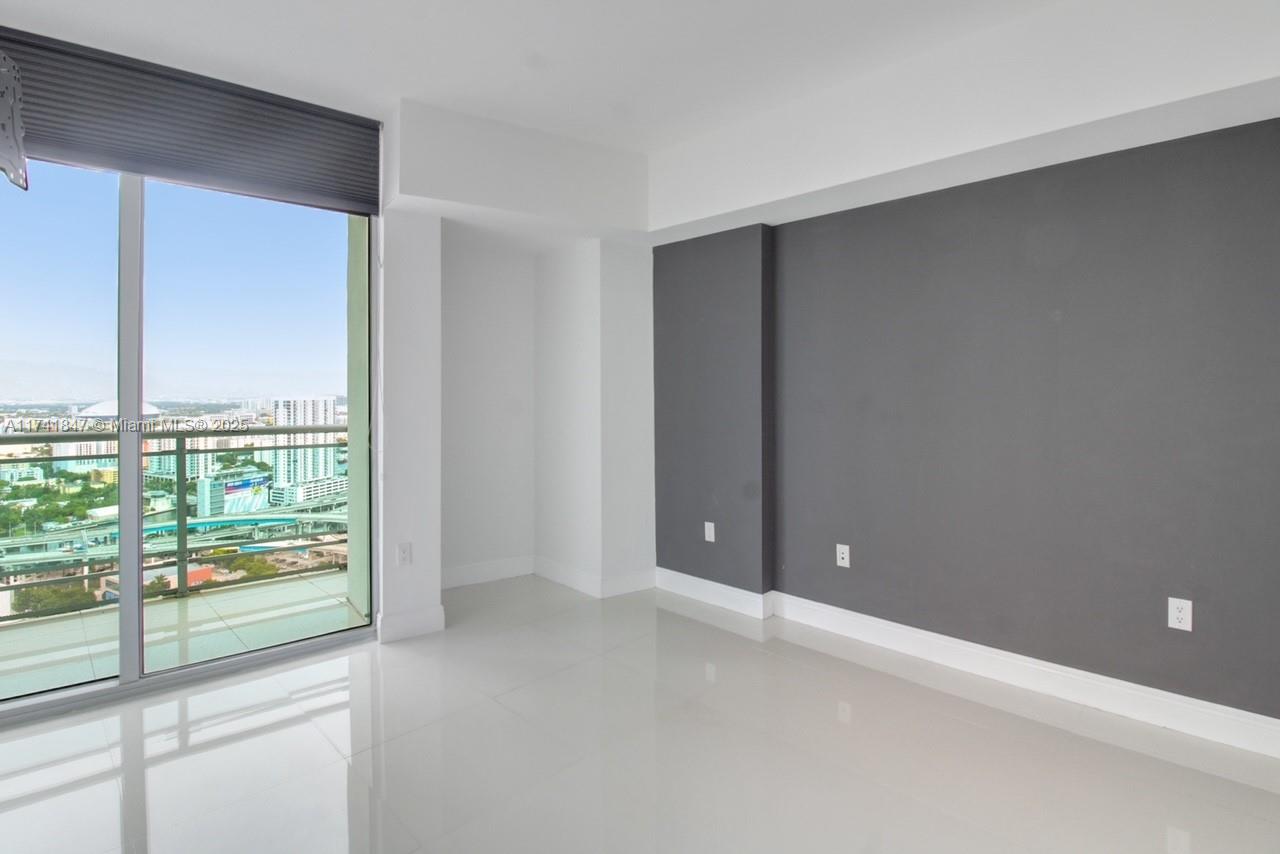 350 S Miami Ave #3515, Miami FL 33130