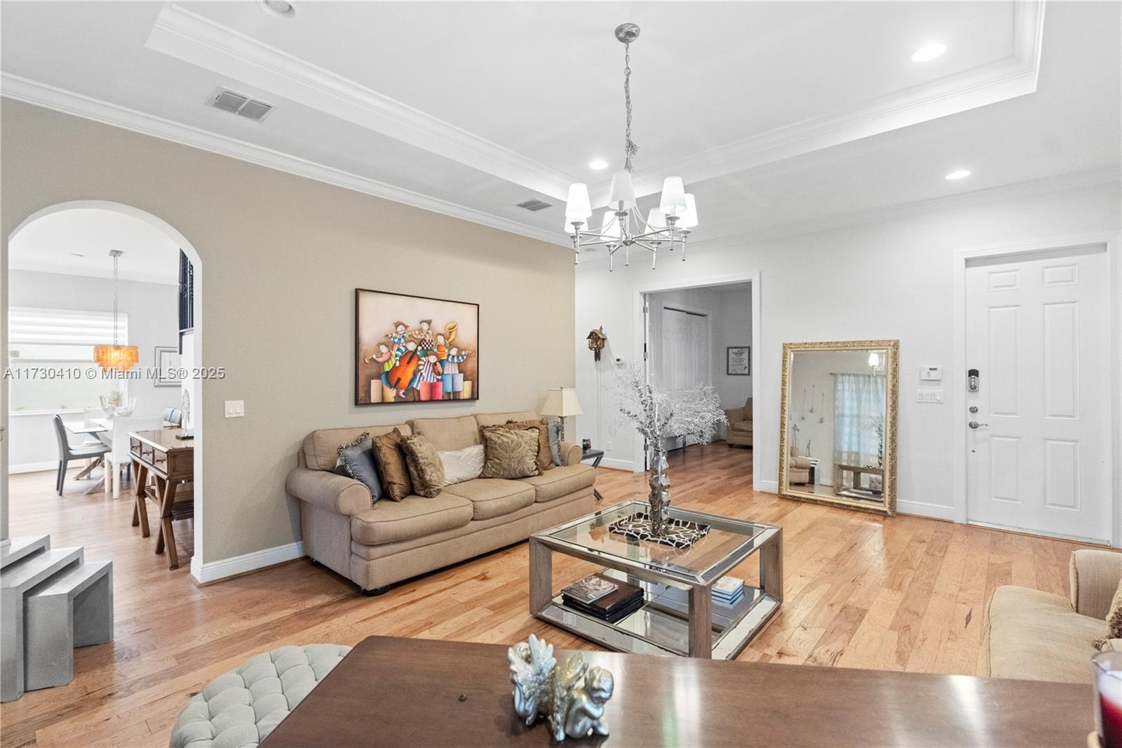 Listing Photo 12