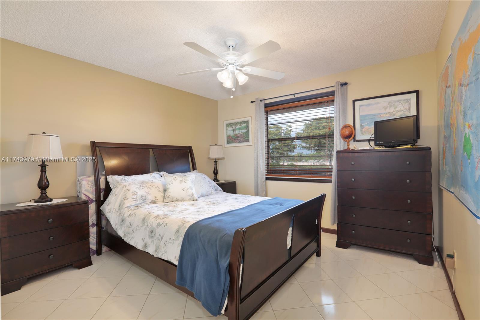 4940 E Sabal Palm Blvd #203, Tamarac, Florida image 11