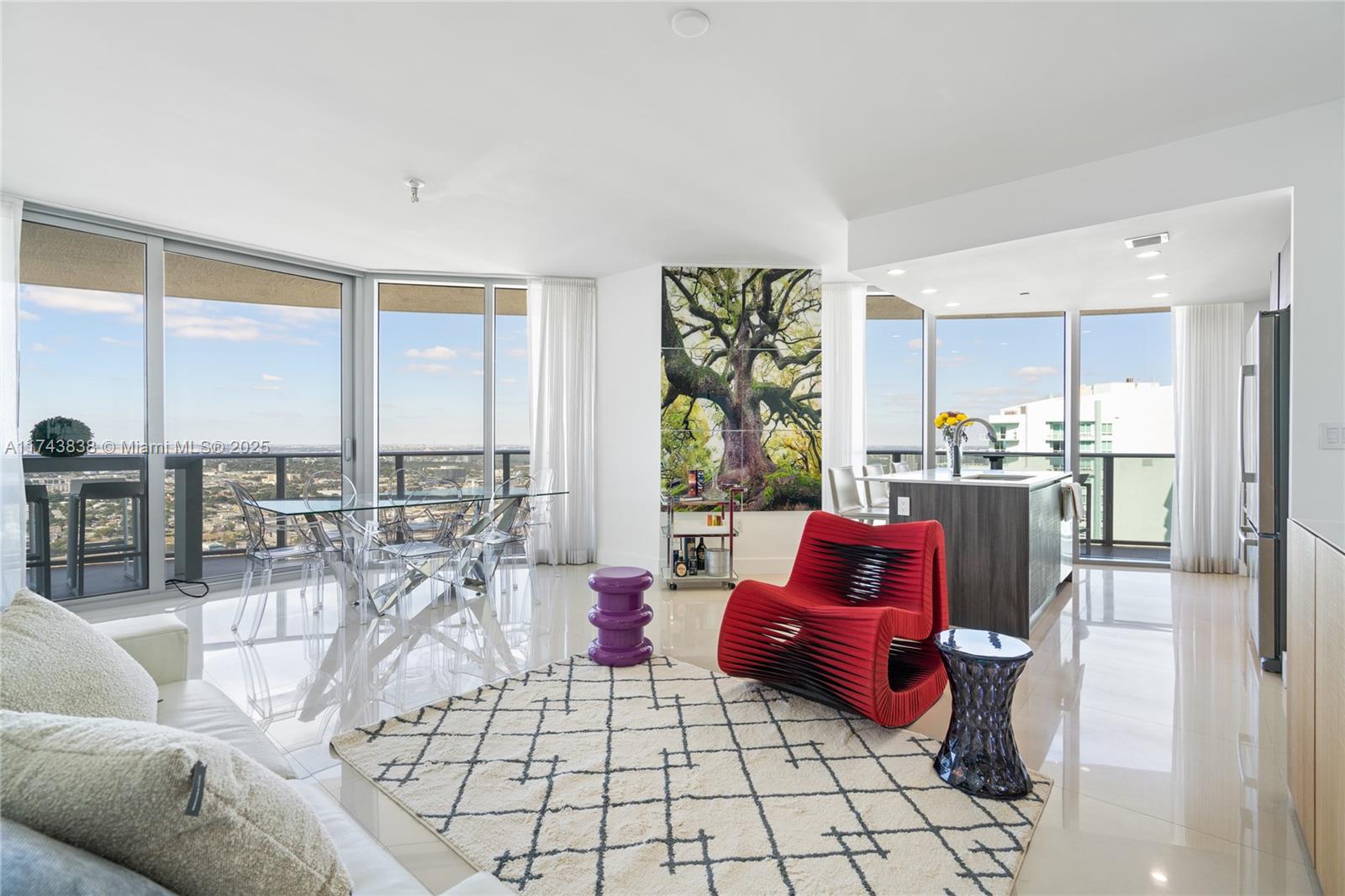 Condo for Sale in Miami, FL
