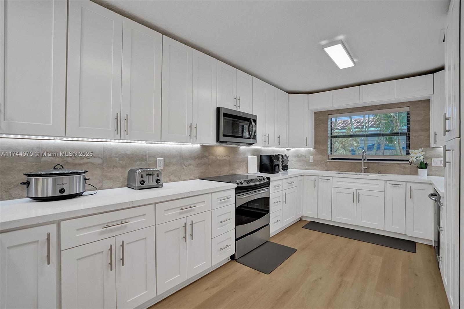 2640 NE 23rd Ct, Pompano Beach, Florida image 40