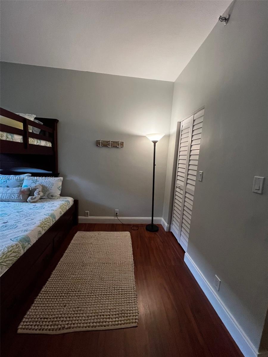 251 Crandon Blvd #108, Key Biscayne FL 33149