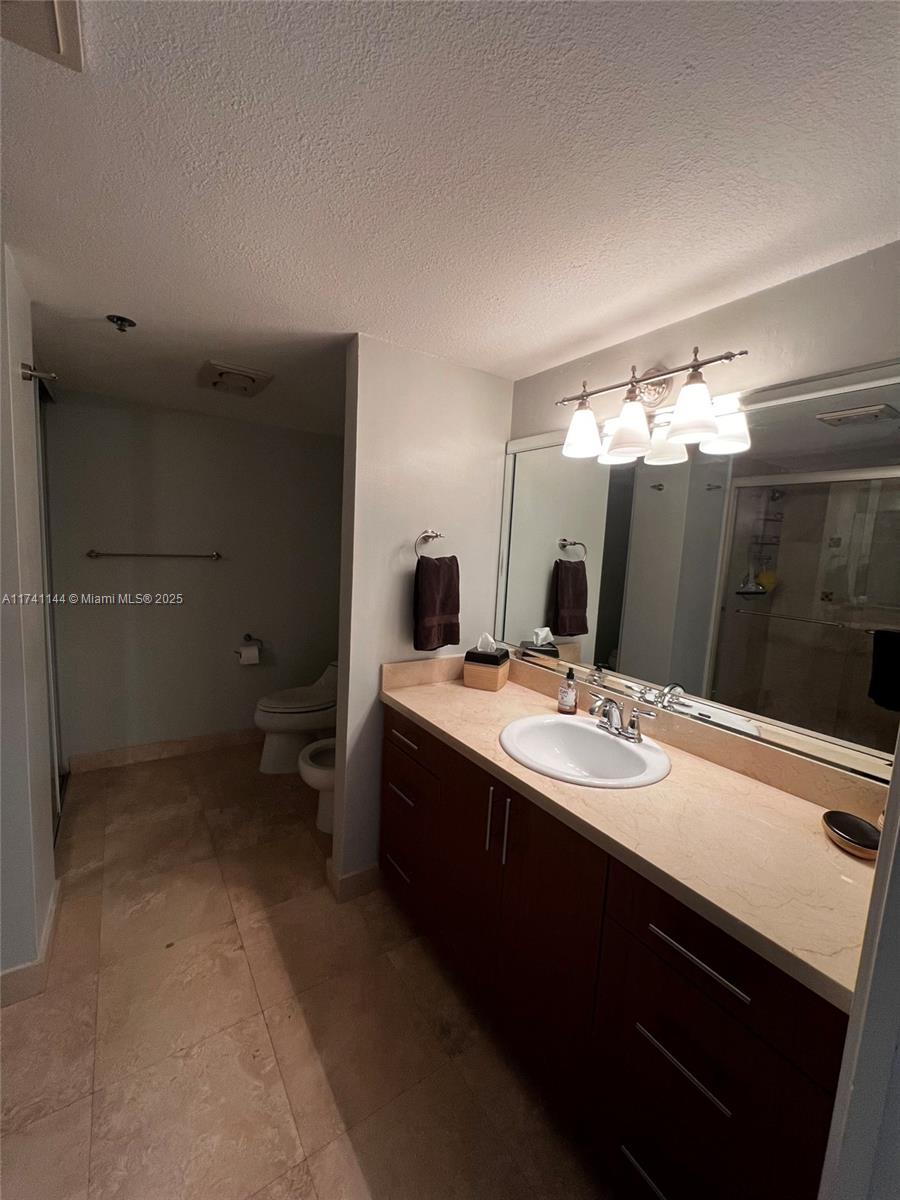 251 Crandon Blvd #108, Key Biscayne FL 33149