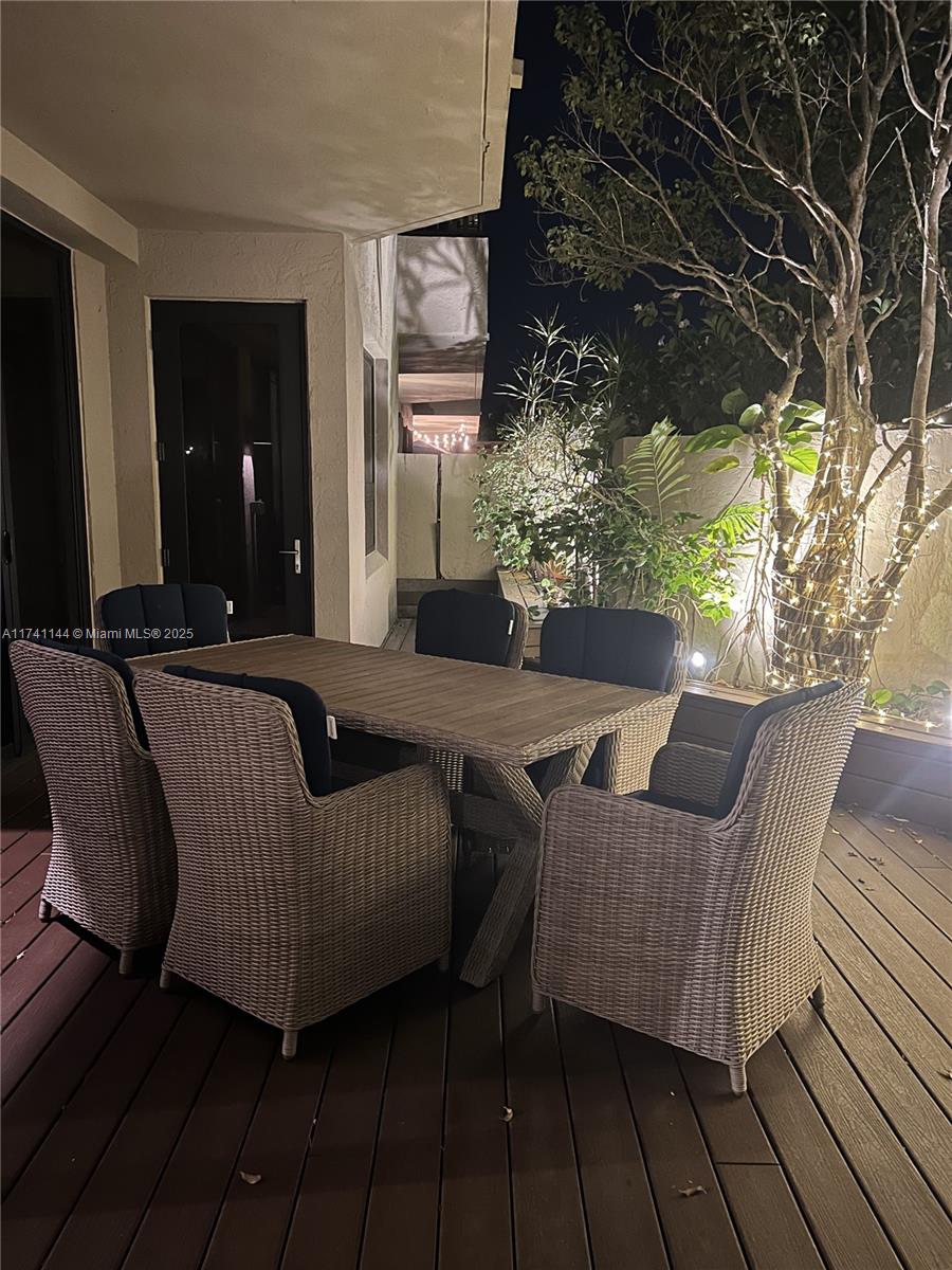 251 Crandon Blvd #108, Key Biscayne FL 33149