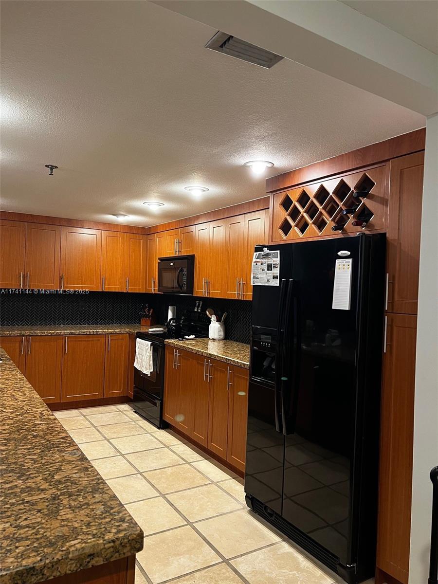251 Crandon Blvd #108, Key Biscayne FL 33149