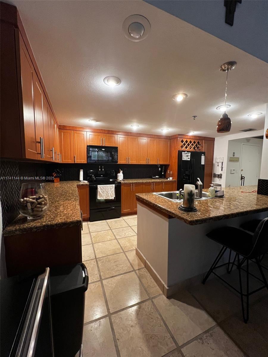 251 Crandon Blvd #108, Key Biscayne FL 33149
