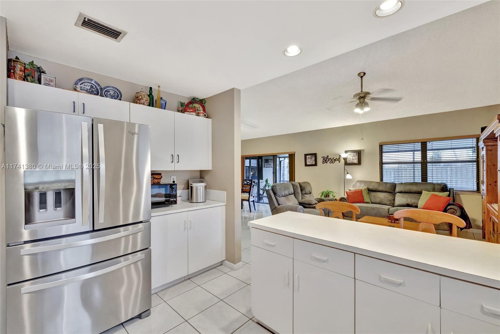 5911 Epsom Ln, Davie, Florida image 17