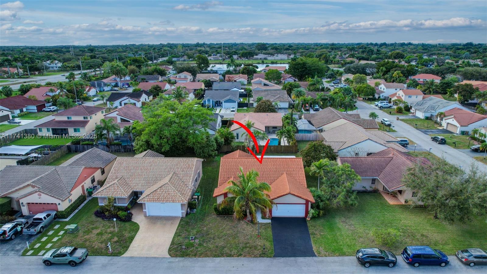 5911 Epsom Ln, Davie, Florida image 2