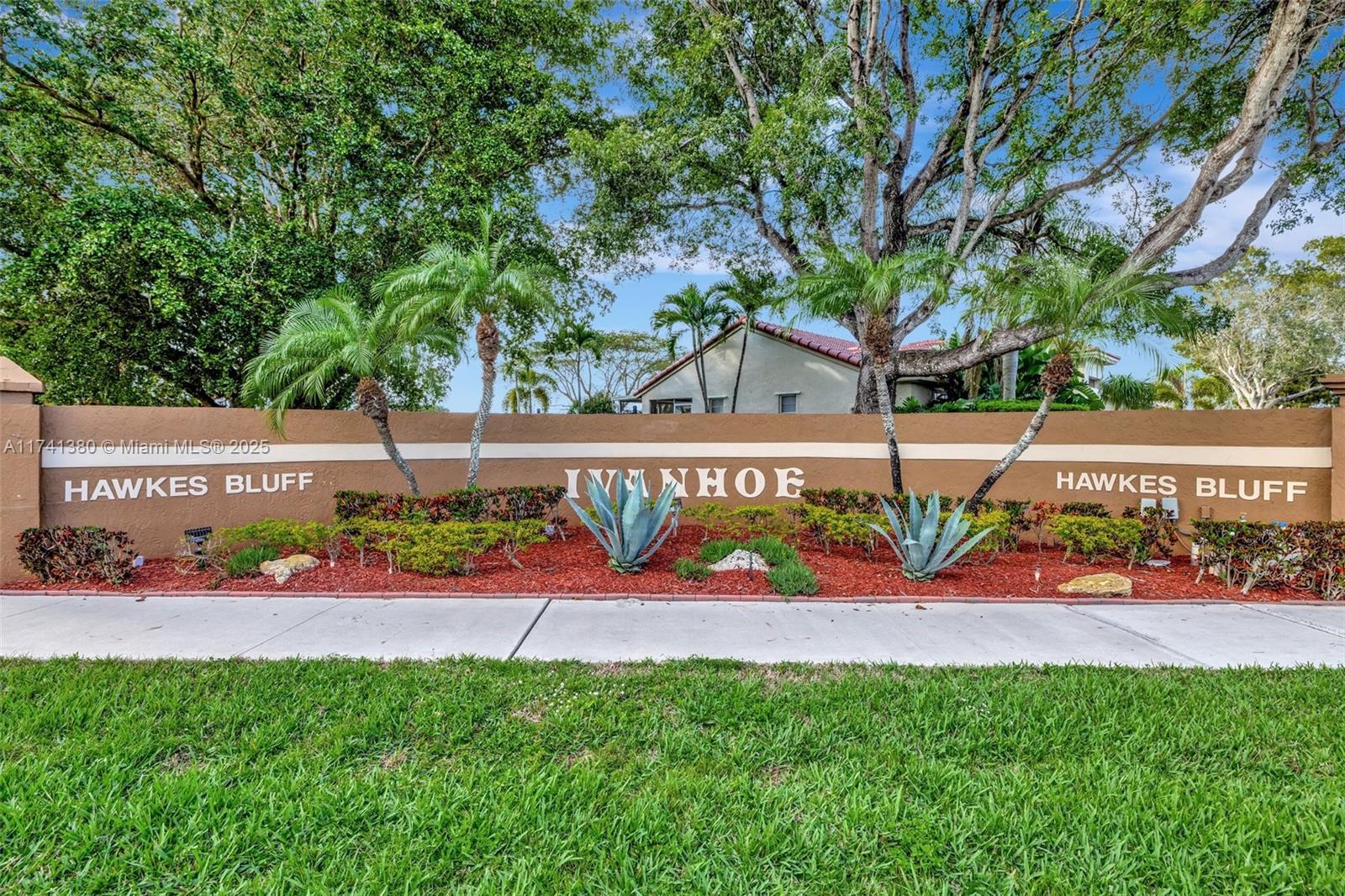 5911 Epsom Ln, Davie, Florida image 3