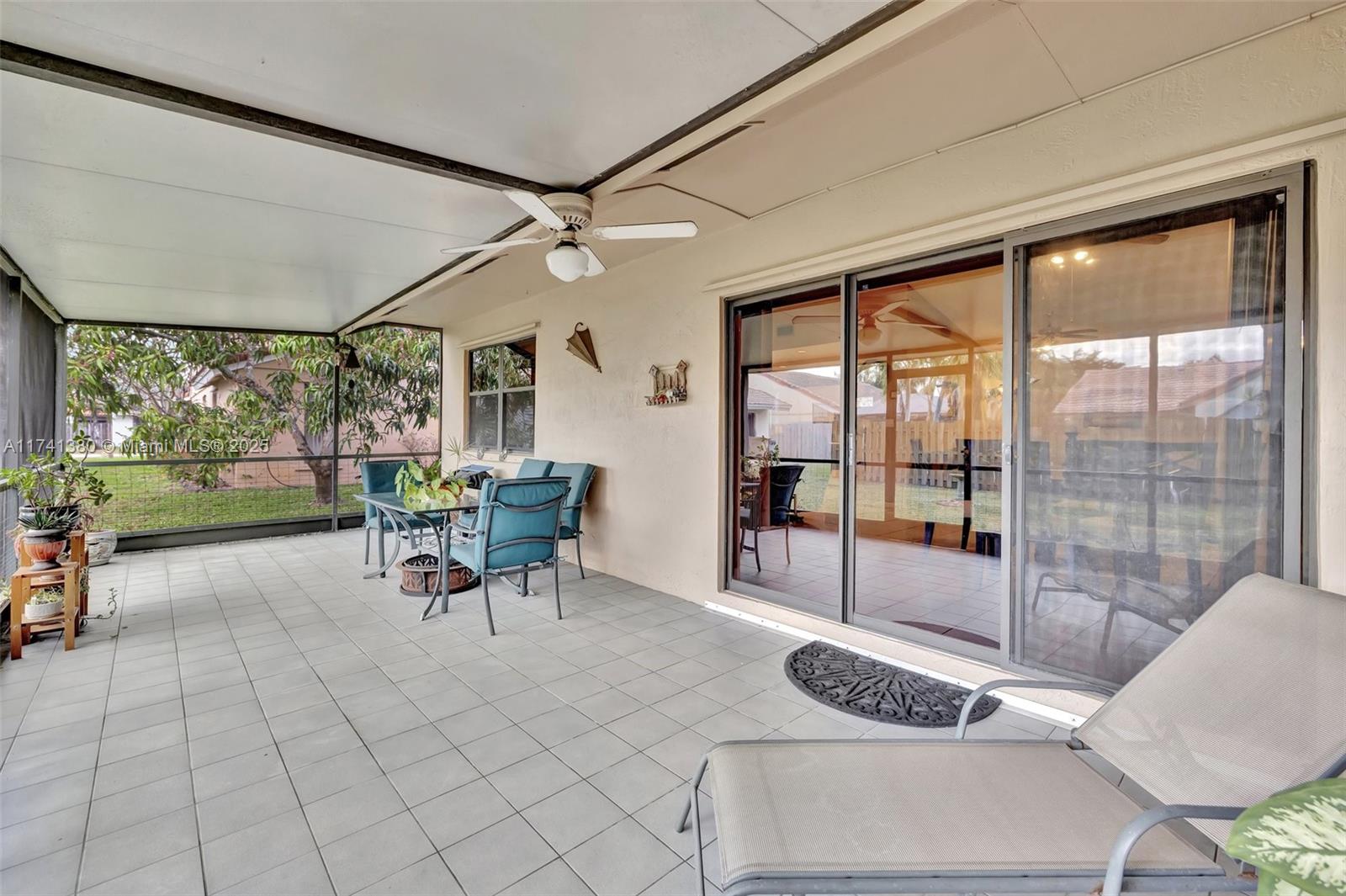 5911 Epsom Ln, Davie, Florida image 34