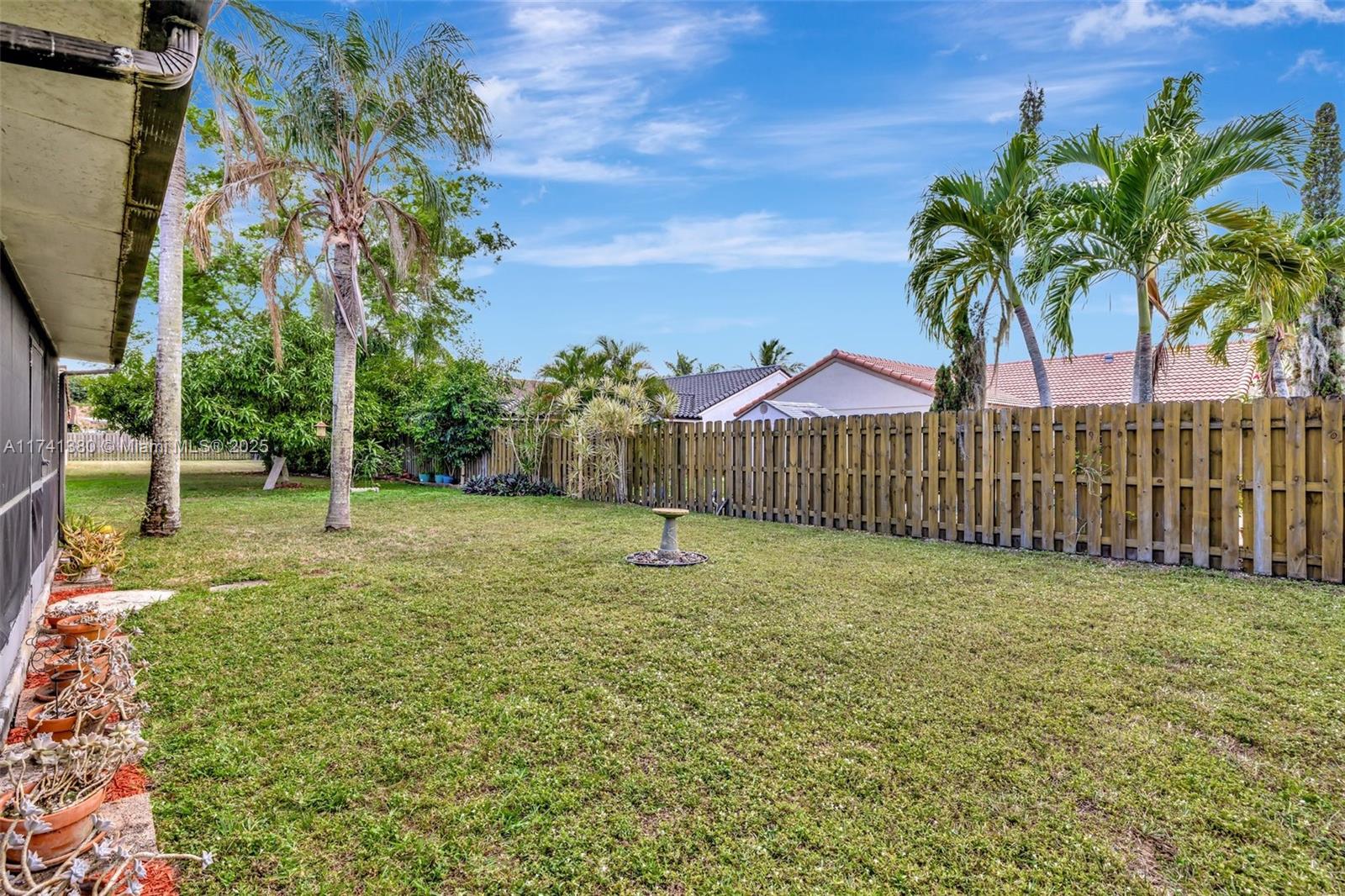 5911 Epsom Ln, Davie, Florida image 39