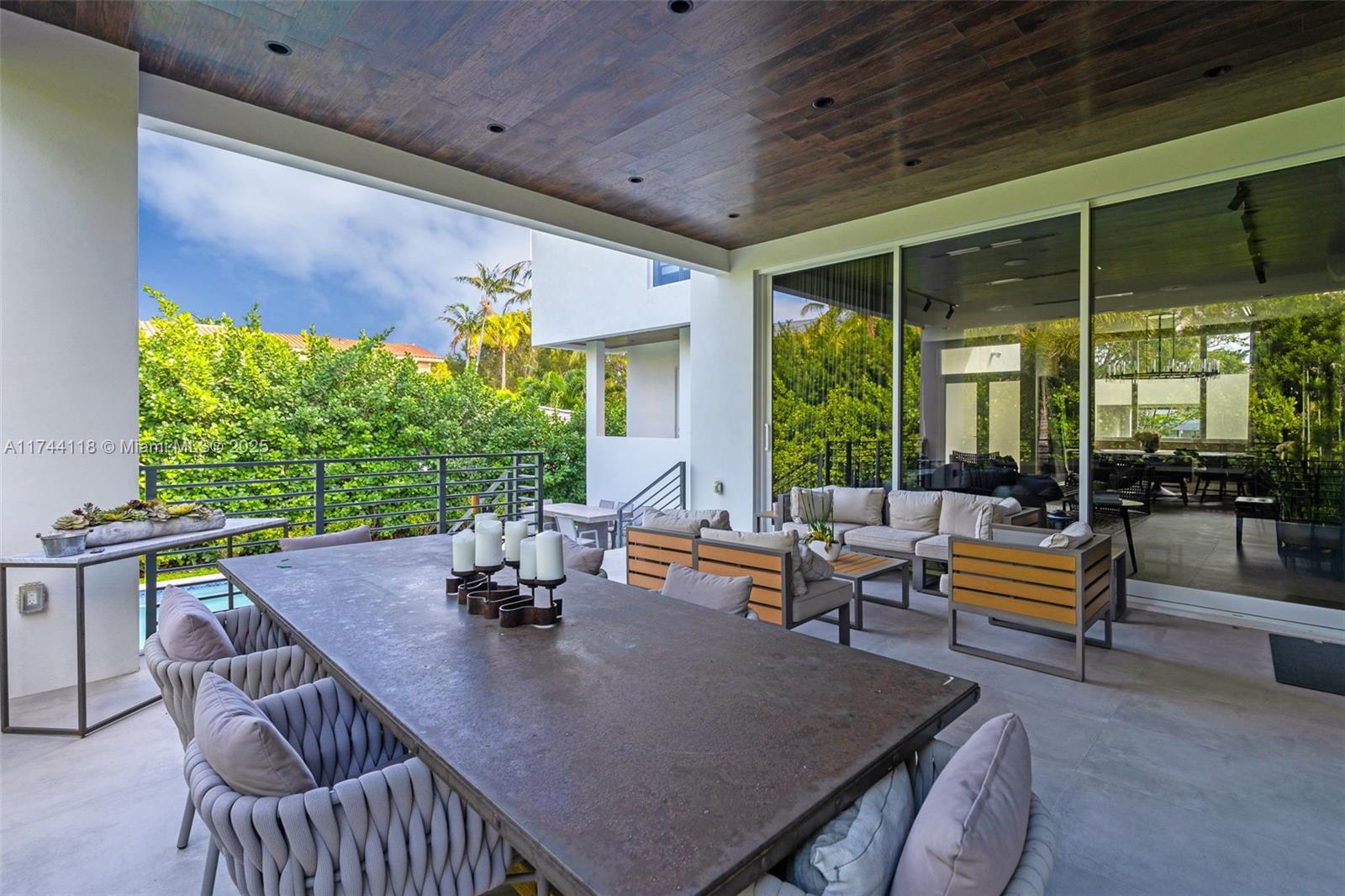 285 W Mashta Dr, Key Biscayne, Florida image 32