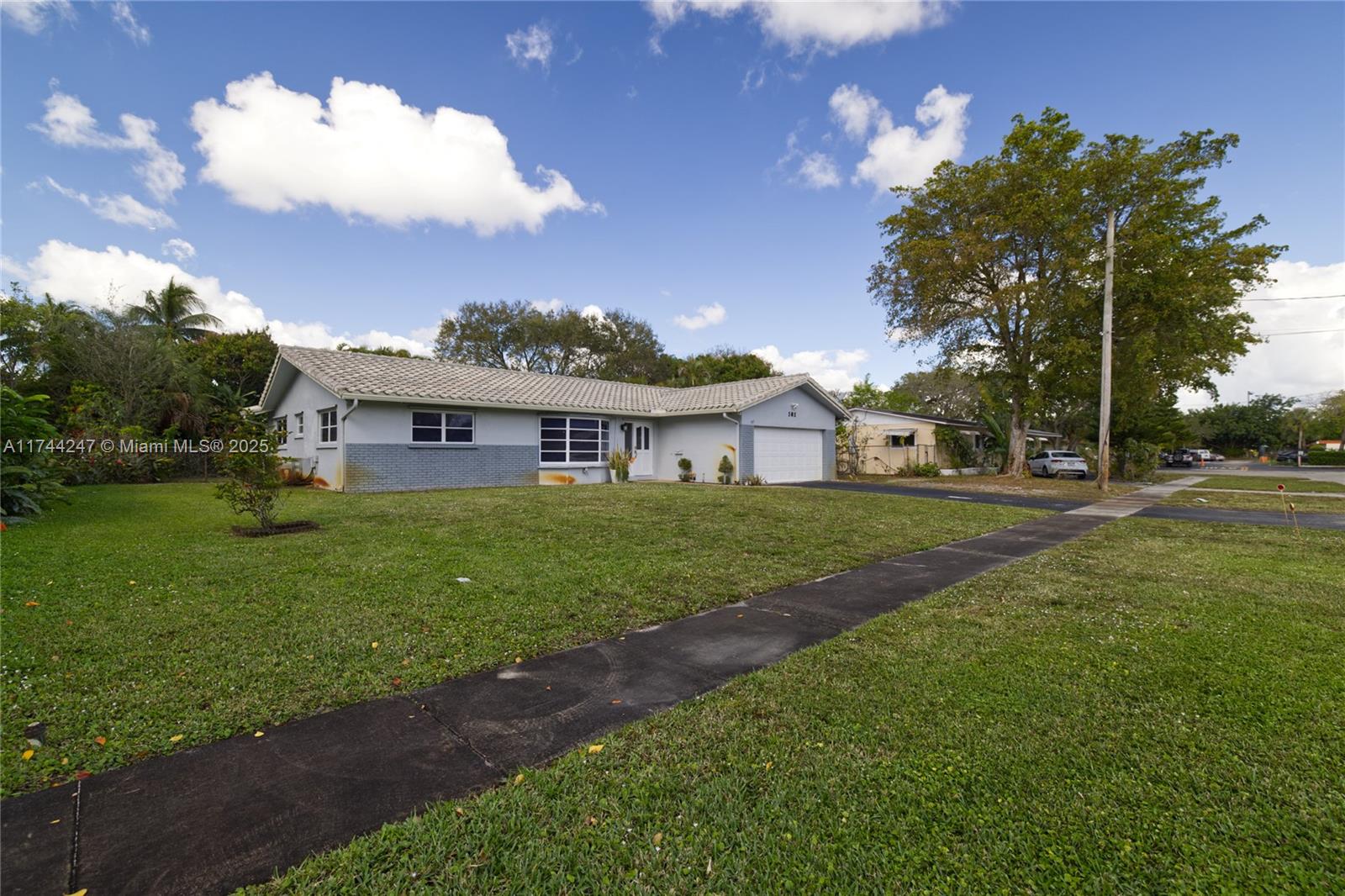 161 NW 46th Ter, Plantation, Florida image 32