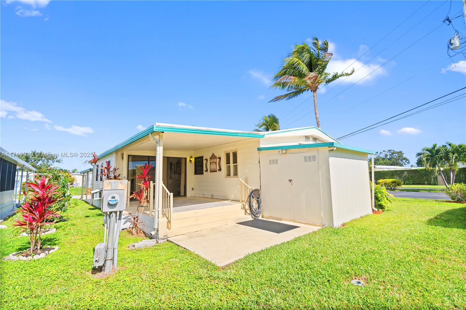 202 NW 52nd St, Deerfield Beach, Florida image 32