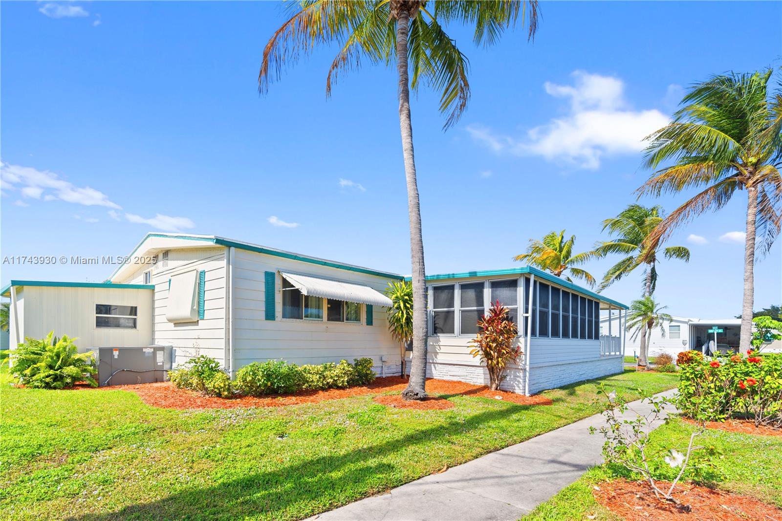 202 NW 52nd St, Deerfield Beach, Florida image 33